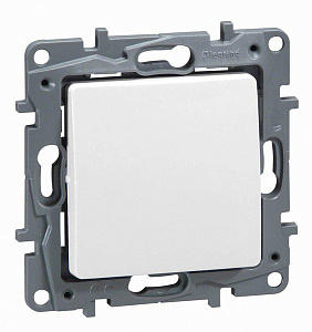 Legrand Etika Переключатель IP44 10A