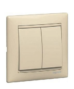 Legrand Valena Выключатель 2-х клавишный 