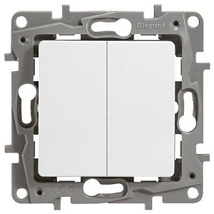 Legrand Etika Выключатель двухклавишный, 10А, винтовые клеммы