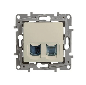 Legrand Etika Розетка телефонная+компьютерная RJ11+RJ45 категория 5 UTP